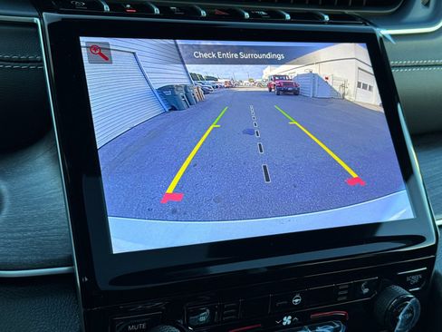 New 2025 Jeep Grand Cherokee L Limited image 21