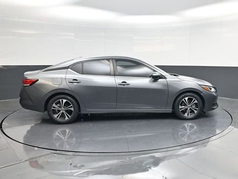 Used 2023 Nissan Sentra SV image 2