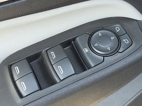 Certified 2023 Chevrolet Equinox LS w/ LS Convenience Package image 14