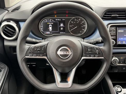 Used 2025 Nissan Versa SV FWD image 14