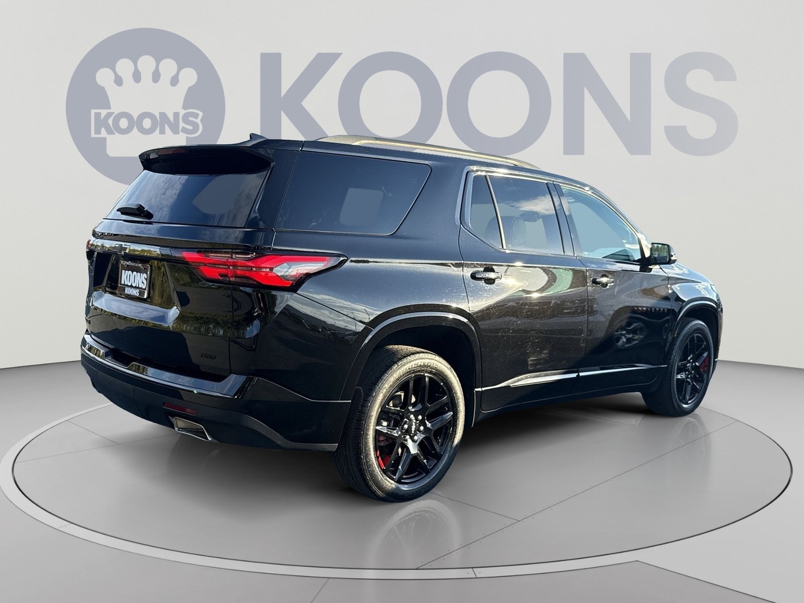 Used 2023 Chevrolet Traverse Premier w/ Redline Edition AWD/4WD image 11