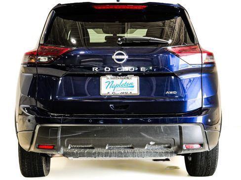 Used 2025 Nissan Rogue SV AWD/4WD image 7