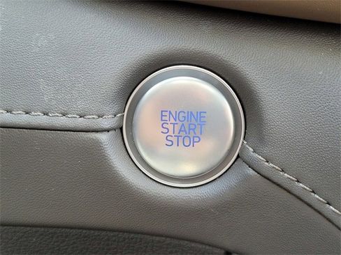 Certified 2022 Hyundai Santa Fe Limited image 22