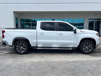 Used 2022 Chevrolet Silverado 1500 LT w/ Z71 Off-Road Package AWD/4WD video 3