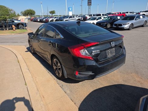 Used 2016 Honda Civic EX-T image 3