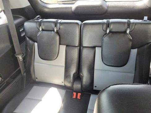 Used 2022 Ford Explorer XLT w/ Equipment Group 202A RWD image 21