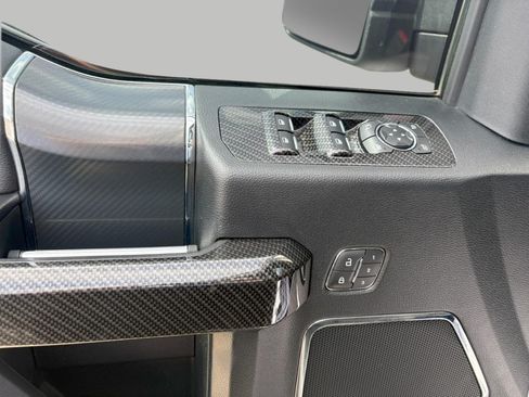 Used 2019 Ford F150 Lariat w/ Equipment Group 502A Luxury AWD/4WD image 35