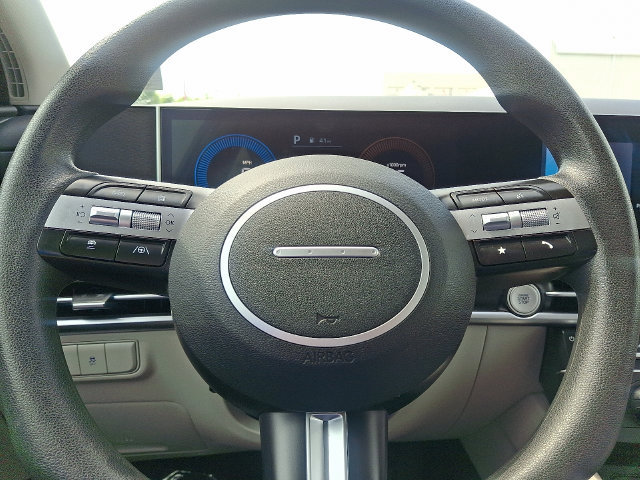 Used 2025 Hyundai Tucson SE AWD/4WD image 17