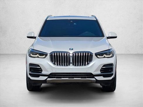 Certified 2023 BMW X5 xDrive40i w/ Premium Package AWD/4WD image 2