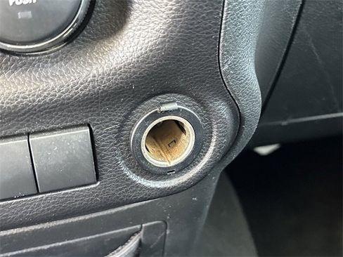 Used 2018 Jeep Wrangler Unlimited Sport S image 26