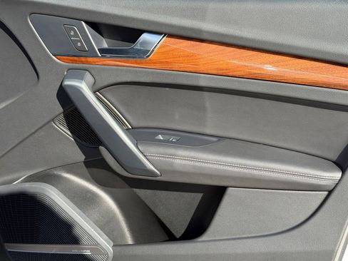 Used 2023 Audi Q5 2.0T Premium Plus w/ Premium Plus Package image 25