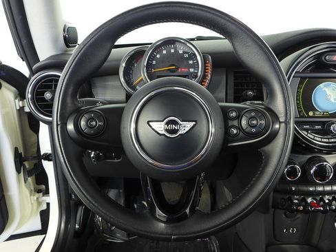Used 2015 MINI Cooper 2-Door Hardtop image 26
