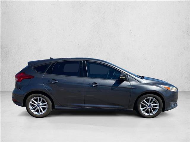 Used 2017 Ford Focus SE FWD image 4