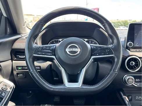 Used 2025 Nissan Sentra SR w/ SR Premium Package FWD image 14