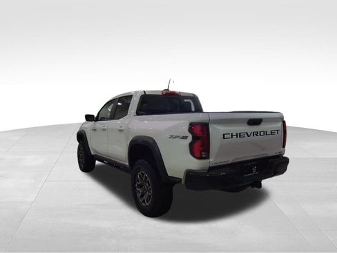 Used 2024 Chevrolet Colorado ZR2 w/ Safety Package AWD/4WD image 3