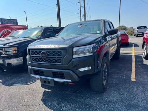 Used 2023 Nissan Frontier PRO-4X w/ Technology Package AWD/4WD image 5