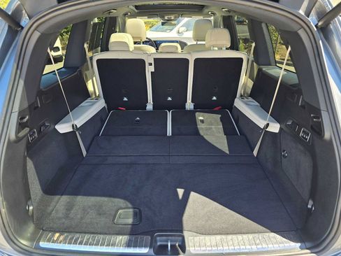 Used 2024 Mercedes-Benz GLS 450 4MATIC image 16