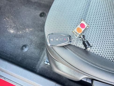 Used 2025 Chevrolet Trax LT image 22