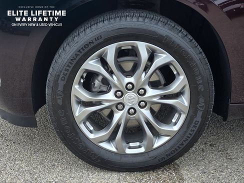Used 2021 Buick Enclave Avenir w/ Avenir Technology Package FWD image 10
