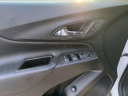 Used 2023 Chevrolet Equinox LT image 26