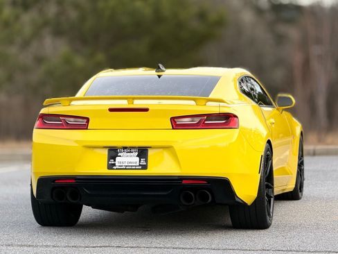 Used 2018 Chevrolet Camaro SS image 6