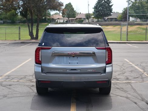 Used 2023 GMC Yukon XL AT4 w/ AT4 Premium Plus Package AWD/4WD image 4
