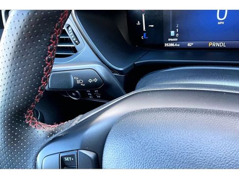 Used 2025 Ford Escape ST-Line Select AWD/4WD image 20