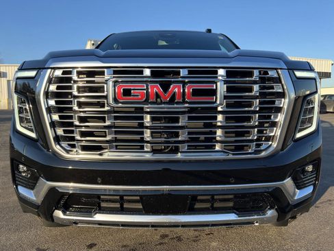 New 2026 GMC Yukon Denali w/ Sun & Power Step Package image 12