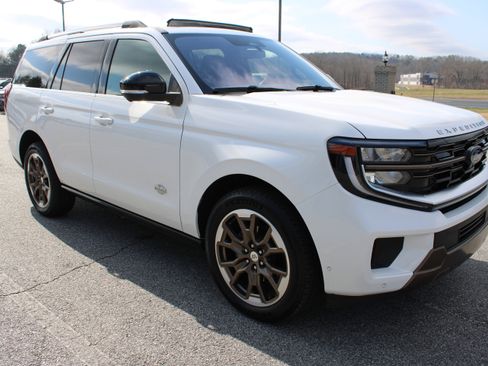 Used 2025 Ford Expedition King Ranch image 4