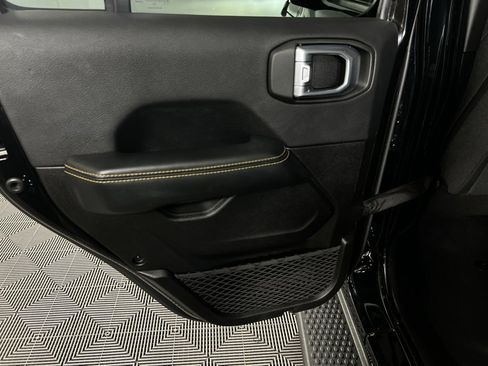 Certified 2025 Jeep Wrangler Sahara image 26