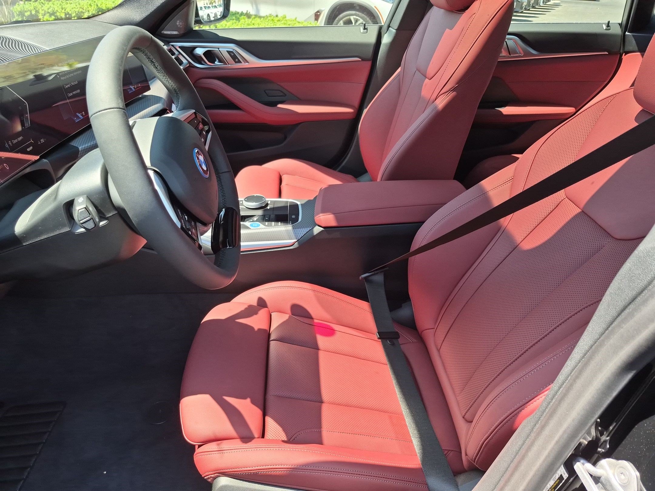 New 2026 BMW i4 eDrive40 w/ Parking Assistance Package RWD image 16