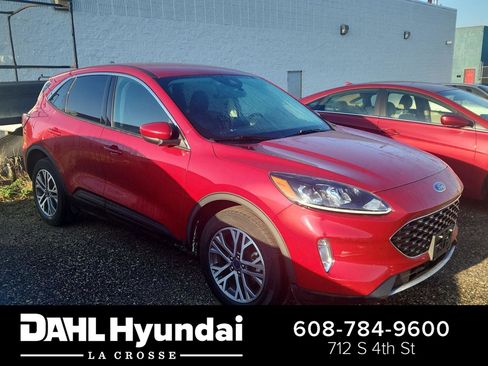 Used 2022 Ford Escape SEL w/ Technology Package image 1