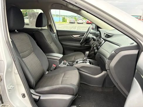 Used 2018 Nissan Rogue S w/ S Value Package AWD/4WD image 16