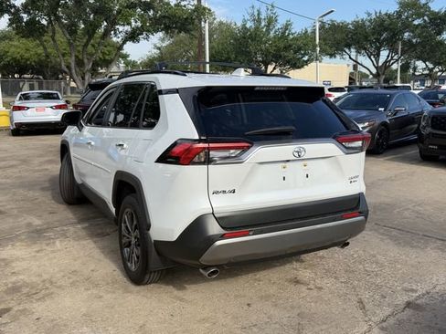 Used 2025 Toyota RAV4 Limited image 7