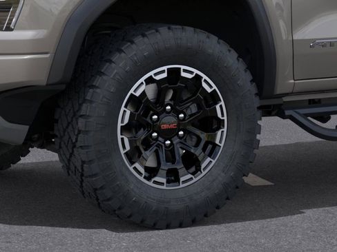 New 2026 GMC Canyon AT4 w/ LPO, Off Road Lift Package image 9