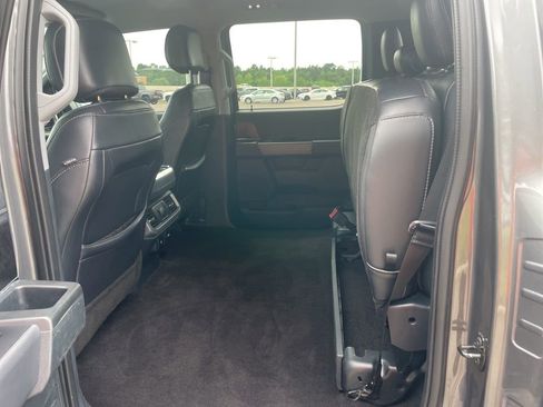 Used 2021 Ford F150 Lariat RWD image 13