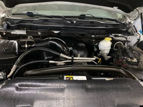 Used 2019 RAM 1500 Big Horn AWD/4WD image 13