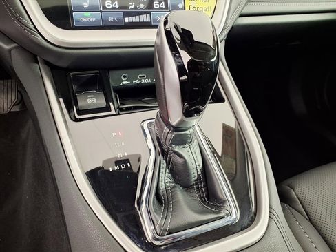 Certified 2025 Subaru Outback Limited image 20