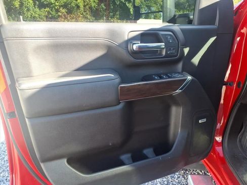 Used 2020 GMC Sierra 3500 SLT w/ SLT Convenience Package image 19