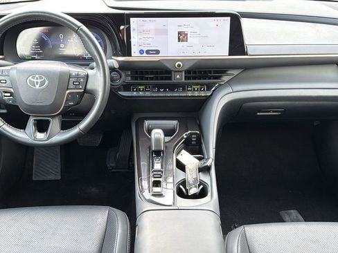 Certified 2024 Toyota Crown Limited image 19