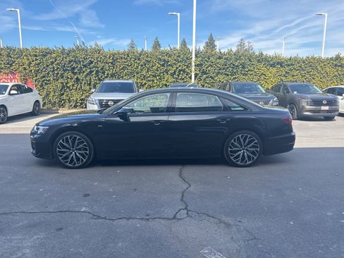 Used 2023 Audi A8 L 3.0T image 5
