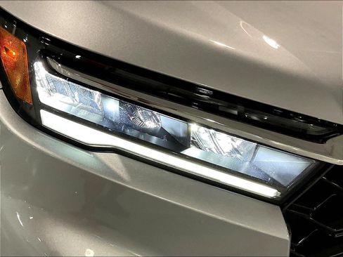 Certified 2023 Honda Pilot Touring image 33