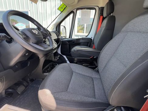 Used 2023 RAM ProMaster 3500 w/ Driver Convenience Group FWD image 18