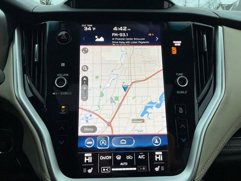 Used 2021 Subaru Outback Limited image 23