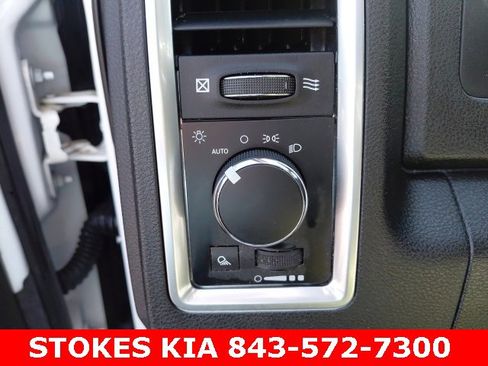 Used 2021 RAM 1500 Classic SLT image 17