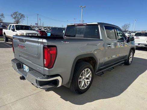 Used 2021 GMC Sierra 1500 SLT w/ SLT Convenience Package image 3
