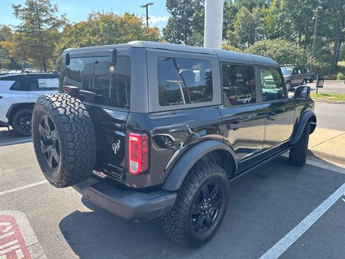Used 2024 Ford Bronco Black Diamond AWD/4WD image 2