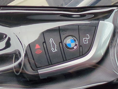 Certified 2026 BMW 330i Sedan w/ Premium Package RWD image 36