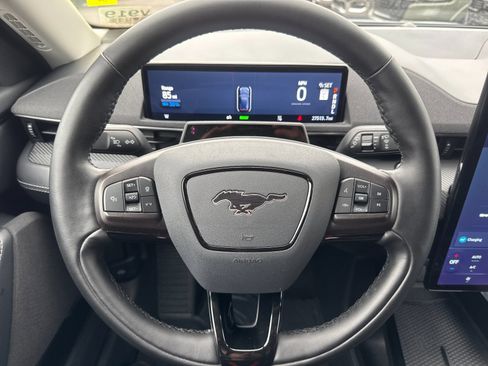 Used 2024 Ford Mustang Mach-E Select image 23