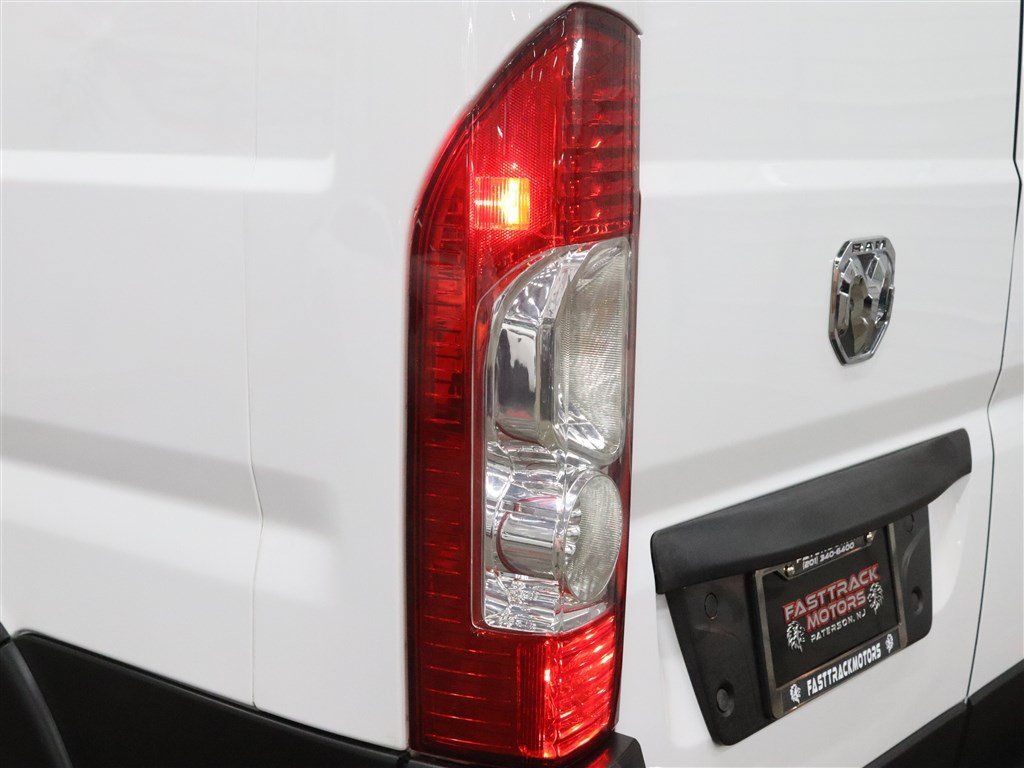 Used 2025 RAM ProMaster 2500 w/ Convenience Group FWD image 14